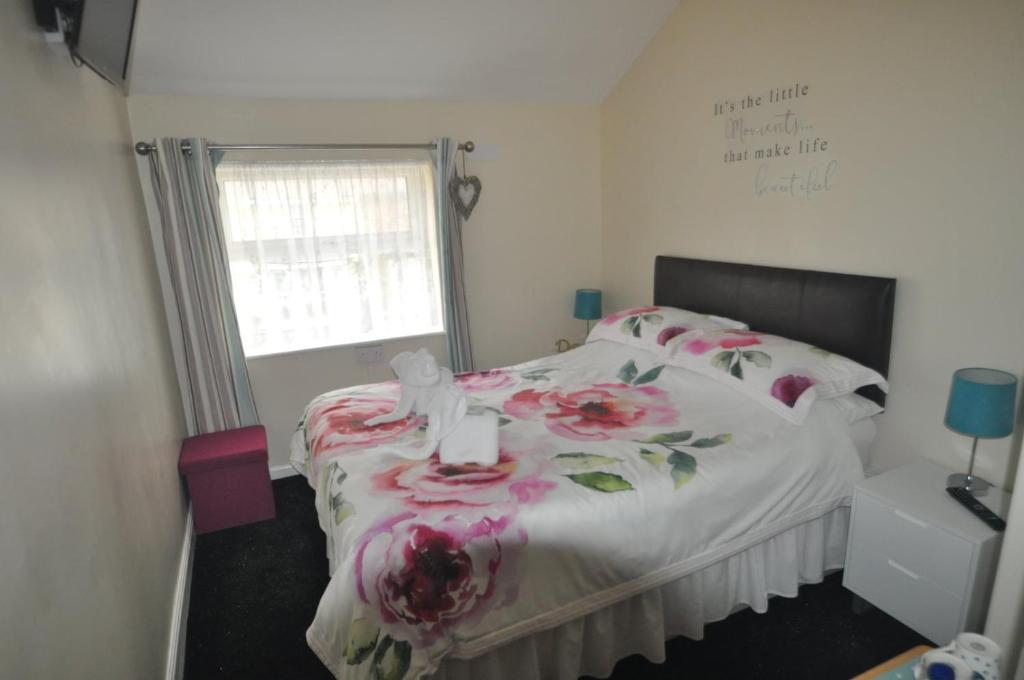 Devon Guest House room 6